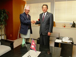 写真：ネパール大使表敬訪問1