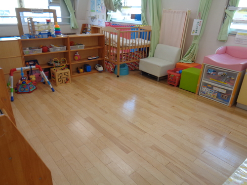 写真：多目的室・乳幼児室の様子