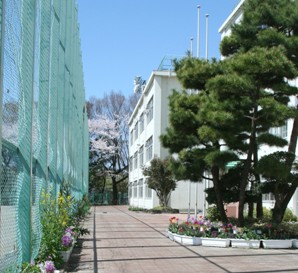 写真：平成20年4月1日春の校舎