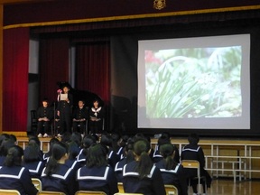 高円寺中学校創立70周年記念式典の写真2