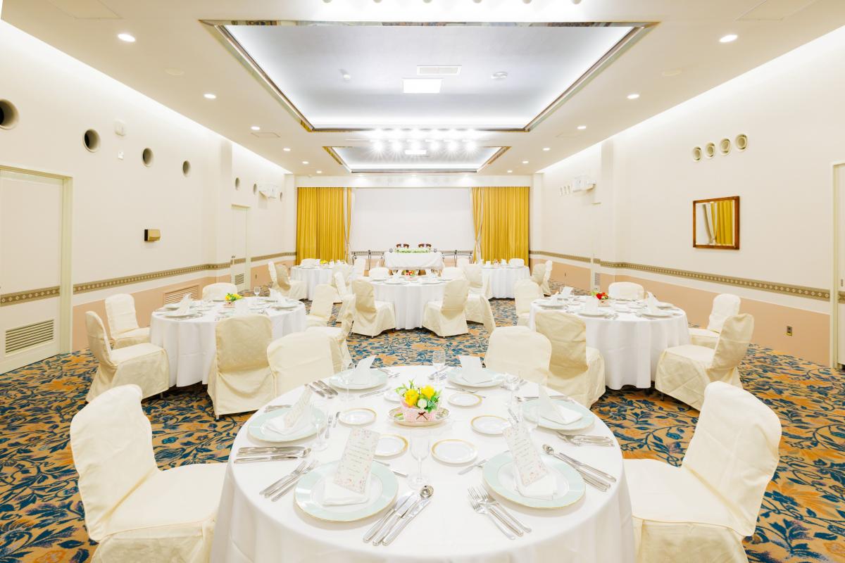 宴会室「孔雀」