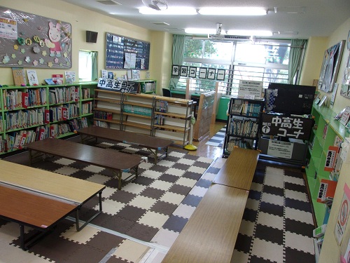 堀ノ内東児童館図書室