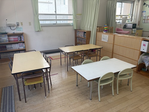 上荻児童館図書コーナー