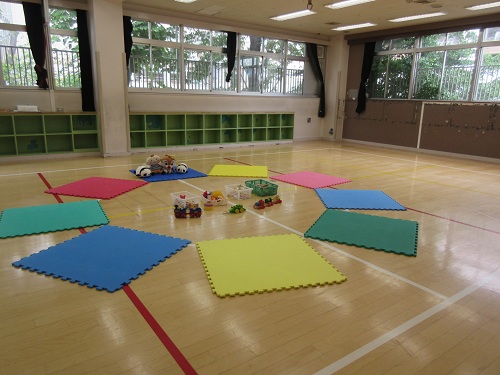堀之内南学童クラブ内乳幼児室