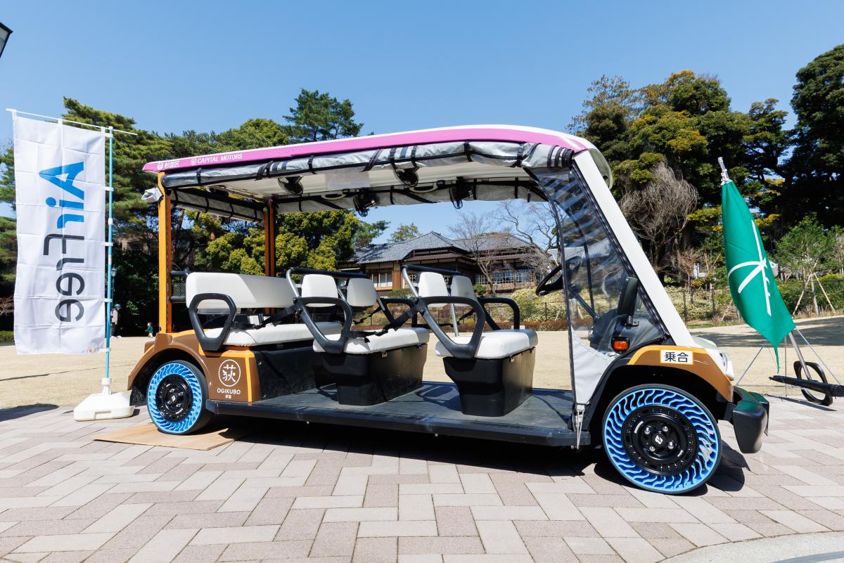 AirFreeを装着したグリーンスローモビリティの写真