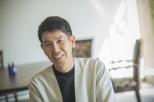 堀本裕樹氏