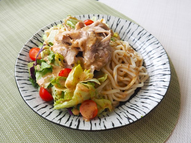 冷しゃぶサラダうどん