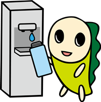 マイボトルに給水するなみすけのイラスト