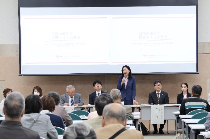 挨拶する区長の様子1