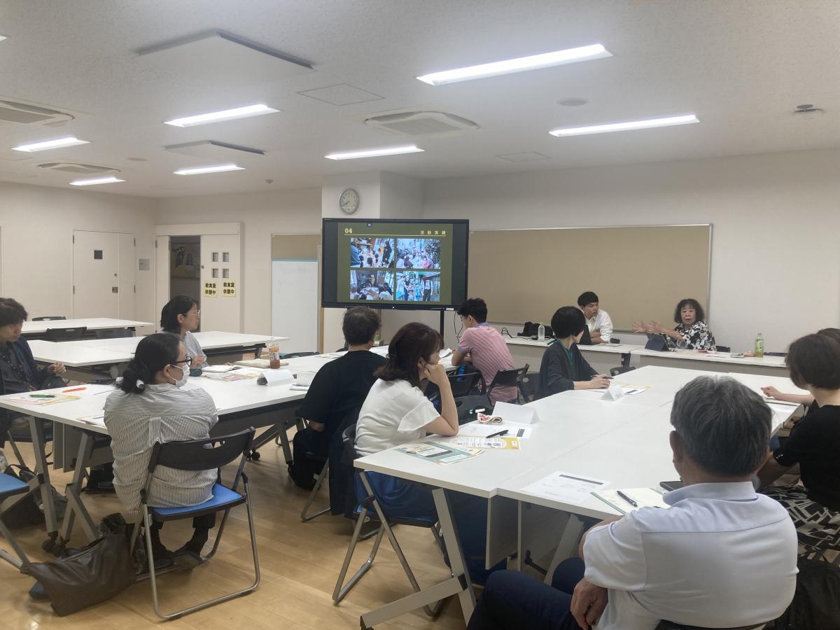 話題提供の様子