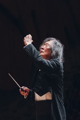 小林研一郎