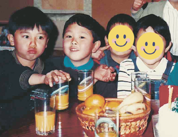 小学生時代の二人の写真