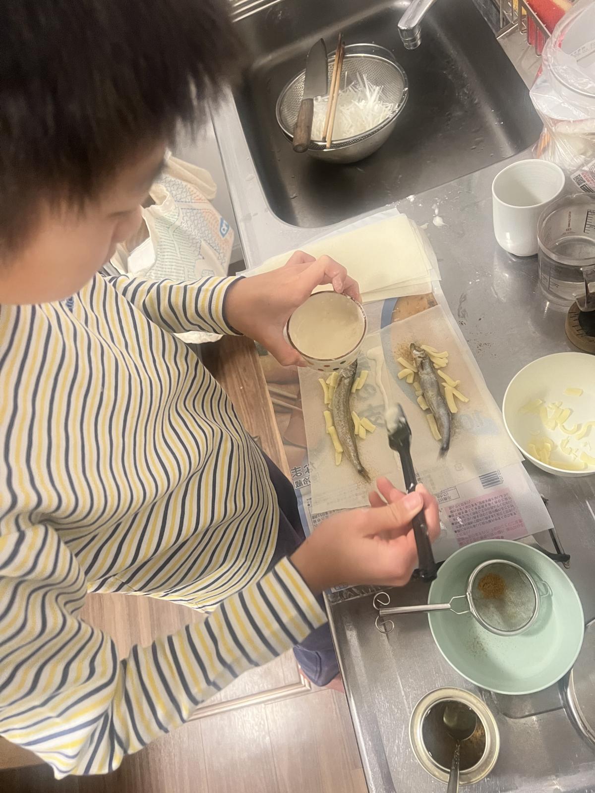 ししゃも巻き巻きを作る様子1