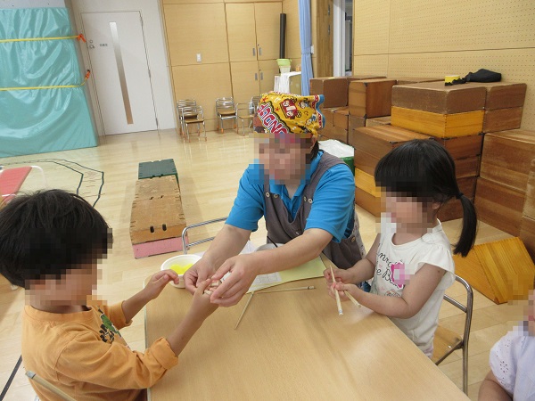 お箸の持ち方指導