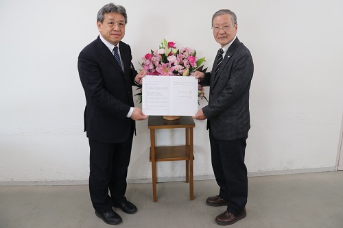 教育長と理事長の写真