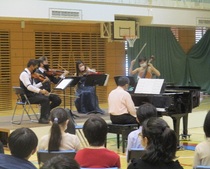 写真：天沼小学校